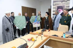 آغاز کنگره شهدای منطقه ۱۷؛ از سرود نسل سلیمانی‌ها تا دیدار با خانواده معزز شهدا