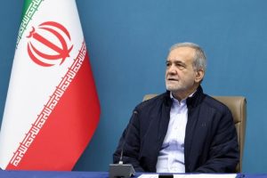 پزشکیان: نمایشگاه کتاب نشانه زنده بودن اندیشه و پویایی فرهنگ است